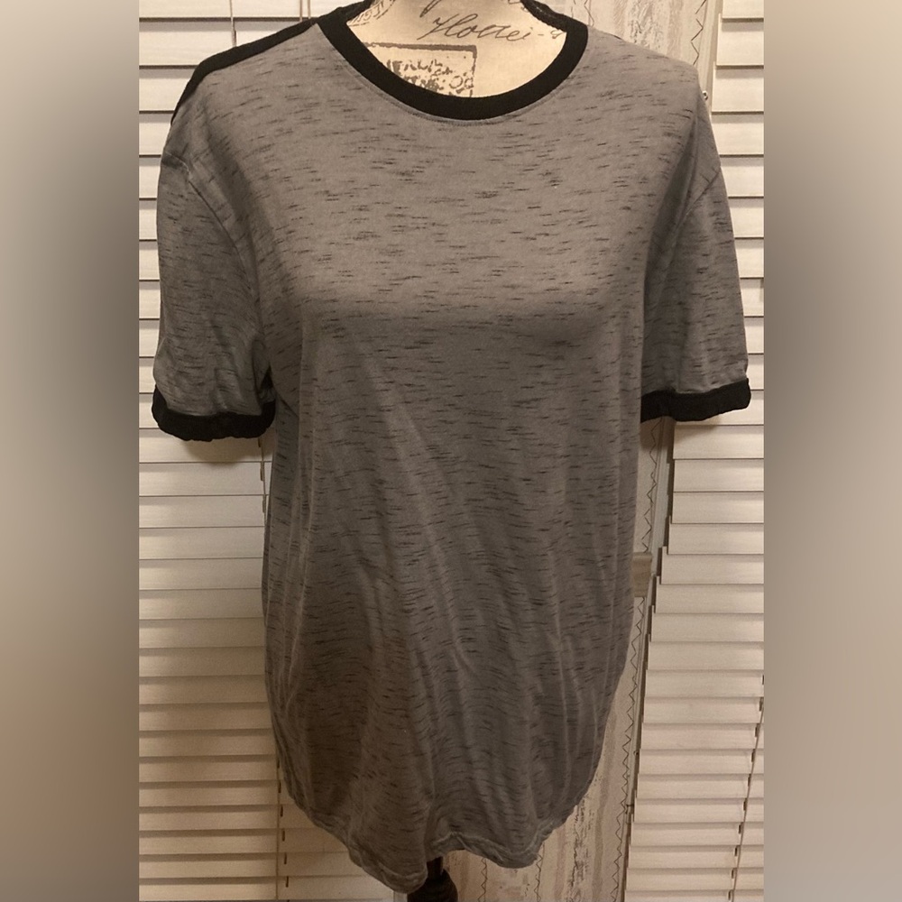 NWOT Men’s size XL Modern Culture Short Sleeve Tee